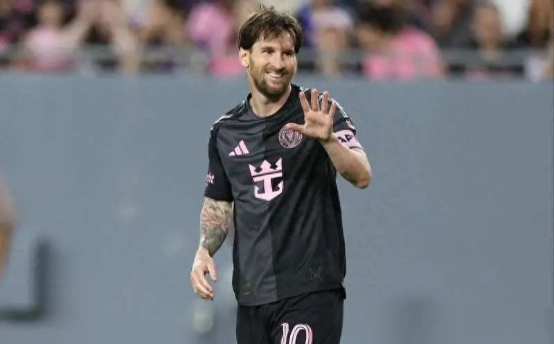 国际足联世俱杯-关于梅西拒绝续约乔丹邀球王联手嘉南台体国安重生的信息
